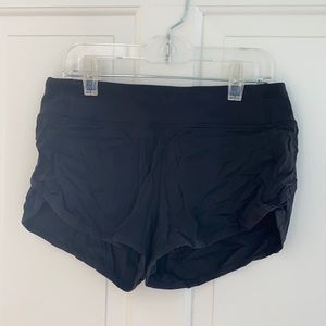 lululemon girls / Ivivva speed shorts girls 12